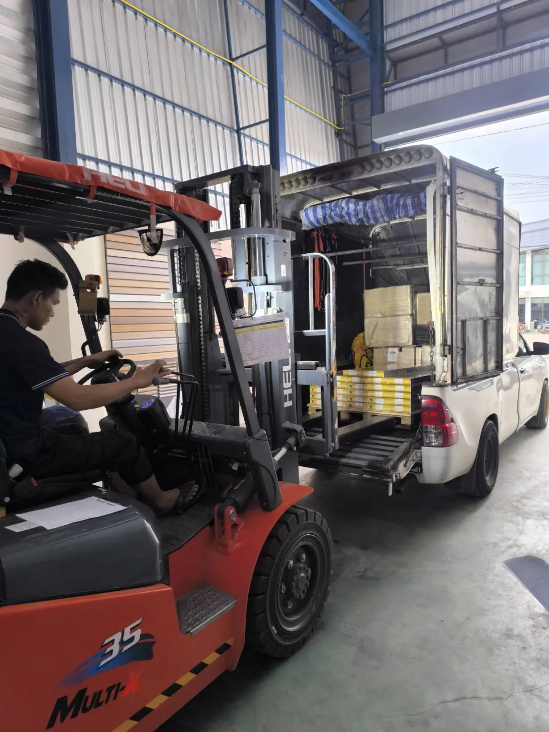 รถรับจ้างย้ายออฟฟิศ | ตี๋รถรับจ้าง รถรับจ้างย้ายสินค้า | ตี๋รถรับจ้าง